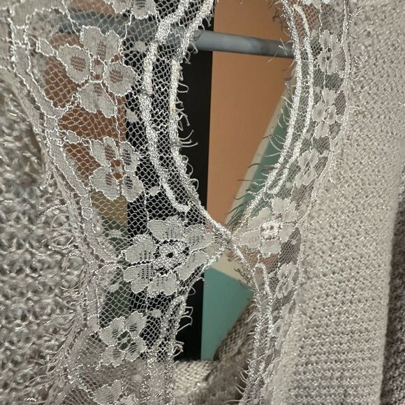 Maurices Tunic Sweater Long Sleeve V-Neck Lace Trim Back Light Peach Size 1 - Picture 5 of 6